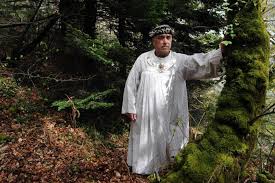 Fraude au RSA : un collectif de druides dénonce une « stigmatisation » de la part du président du conseil départemental du Finistère