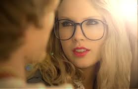 Resultado de imagem para fotos da taylor swift em you belong with me