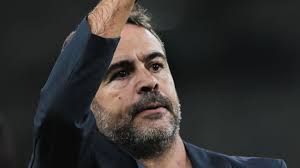 Como Artur Jorge se sai contra portugueses antes do confronto inédito contra Pedro Emanuel em Vasco x Cruzeiro