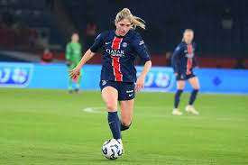 Korbin Albert CHOQUE le PSG ! Direction Lyon, C'est OFFICIEL ! - Imagen ilustrativa del artículo