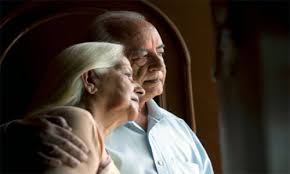 very old indian couple in sadness के लिए चित्र परिणाम