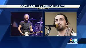 Noah Kahan to headline music festival with legendary rock icon