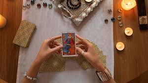 Weekly Love Tarot Predictions From May 26 To June 1, 2025: Cancer, Virgo, Capricorn, And These 2 Sun Signs Might Face Changes In Love