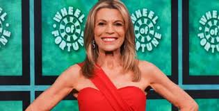 Vanna White & Ryan Seacrest: Reflecting on 'Wheel of Fortune' Season 42 - Imagen principal del artículo