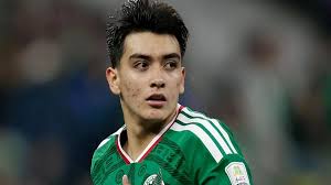 Dortmund Eyes Chivas’ Brian Gutiérrez While Xolos Demand $25 Million for Gilberto Mora