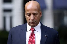 Ray Nagin arrives at the Hale Boggs Federal Building in New Orleans, Monday, Jan. 27, 2014. (AP Photo/Jonathan Bachman) - ray-nagin-file