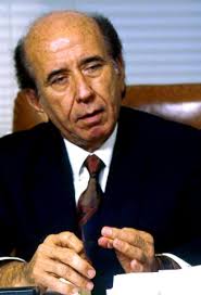 Carlos Andrés Pérez, adorado, odiado y populista. En su primer gobierno expropió a la industria petrolera ... - carlos_andres_perez