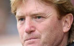 Bradford manager Stuart McCall has resigned following a meeting with the club&#39;s joint chairman Julian Rhodes. - mccall_1574426c
