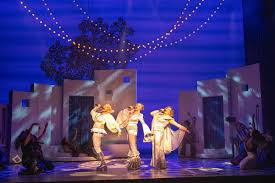ABBA Mania Ataca Broadway! 'Mamma Mia!' De Volta e Mais Divertido! - Imagen principal del artículo