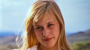 Patricia Arquette Shocks Fans with Honey Blonde Hair Transformation