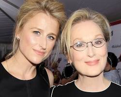 Mamie Gummer, daughter of Meryl Streep