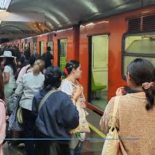 Metro CDMX HOY, 25 de marzo 2026: retrasos en líneas, estaciones cerradas y estado del servicio