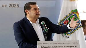 Gobernador de Puebla acusa de mentir a Rodolfo Ruiz; periodista responde