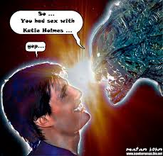 Cartoons » Newest cartoons. Cartoon: tom cruise meets an alien (medium) by matan_kohn tagged tom,cruise - tom_cruise_meets_an_alien_1903915