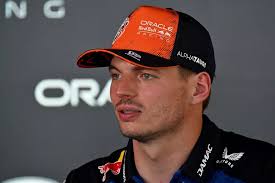 F1 | "Verstappen se arrepende profundamente de não ter assinado com a Mercedes"