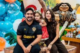 Thaila Ayala mostra registros da festa de aniversário da filha Tereza