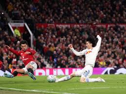 📸 Martínez salva al Man Utd del desastre con un bloqueo brutal