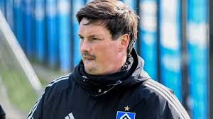 Merlin Polzin bleibt Trainer beim HSV auch über den Sommer hinaus