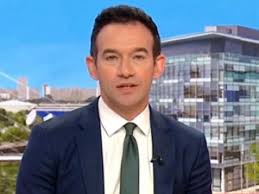 The Mirror - News update