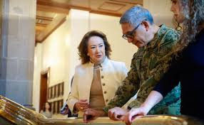 Ministra Yasmín Esquivel recibe en la SCJN a Raymundo Pedro Morales, secretario de Marina