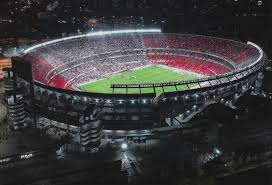 Vestiário do Atlético sofre intervenção às vésperas de jogo com o River no 
Monumental