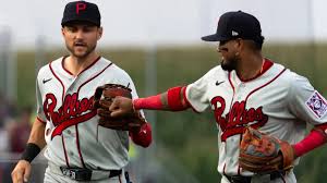 Phillies' Luis Arraez gets nightmare injury update as playoff hopes come to a halt amid struggles