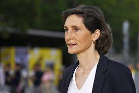 Salaire de 9 000 € pour la présidente du CNOSF: Polémique au Canada?