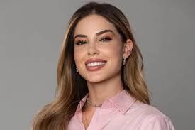 Saory Cardoso se muda para o Rio e assume A Hora da Venenosa na Record