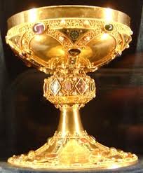 Résultats de recherche d'images pour « objet du sacre de charlemagne »