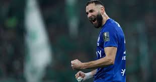 Al-Hazem 0-3 Al-Hilal: Visitors keep pressure on Al-Nassr with dominant win