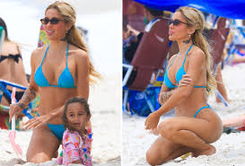 Karoline Lima: Solteira, Praia e Reviravolta Após Separação!