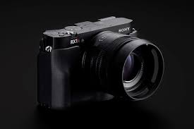 Sony RX1R III: A Premium Compact Camera Revival After 10 Years