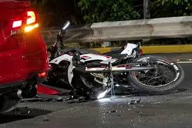 Identifican a pareja fallecida en accidente de moto en Cabeza Olmeca de Veracruz