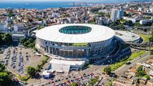 VÍDEO: Após reforma e shows, gramado da Arena Fonte Nova apresenta problemas com poças d'água e buracos