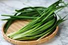 Chinese LeeksGarlic Chives Organic Seed - Johnny s Selected Seeds