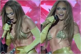 Jennifer Lopez concert wardrobe malfunction