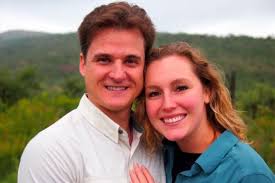 Hawaii Doctor Accused of Attempting to Murder Wife on Hiking Trail