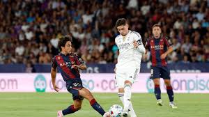 Real Madrid Beat Levante: Vinicius Scores Stunning Goal! - Imagen principal del artículo