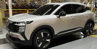 New Nissan SUV samar a Rio canza CVT watsa zuwa dual kama da samun turbo engine