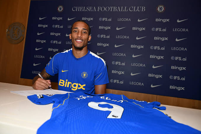Joao Pedro signs new Chelsea contract until 2034; Barcelona suffer fresh blow in pursuit of Julian Alvarez replacement