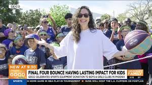 Sue Bird Hosts Women's Final Four Bounce in Phoenix for Local Kids