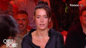 “Il serait beaucoup mieux avec moi” : Adèle Exarchopoulos titillée sur son couple avec François Civil par la nouvelle recrue de Quelle Époque ! — Gala