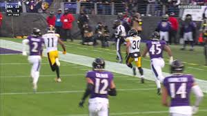 Rodgers' 38-yard TD strike to Jaylen Warren boosts Steelers' lead to 26-16