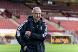 Today can be the beginning or the end at Celtic for Martin O’Neill, all he has to do is get his team selection right
