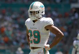 Dolphins agree to trade 5-time Pro Bowler to division rival