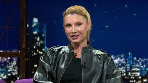 Najwa Nimri revela en ‘Cara al show’ cómo es actuar: “Se te quedan las taras y se te van los superpoderes”