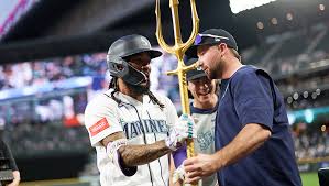 Crawford, Raley homer to spark Mariners’ comeback vs Braves