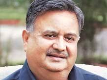 Raman Singh. Related News. Curfew in force, toll in Muzaffarnagar violence climbs to 28 &middot; Curfew remains in force in Shopian &middot; FIFA urged to tackle anti-gay ... - raman-singh-1375114484-9225660