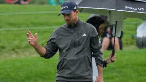 Nick Taylor and Ben Griffin Lead Memorial Tournament Amidst Tough Competition