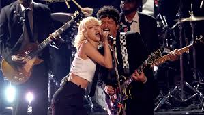 Rosé Makes History, Kicking Off 2026 Grammy Awards With Electric “APT” Performance Featuring Bruno Mars